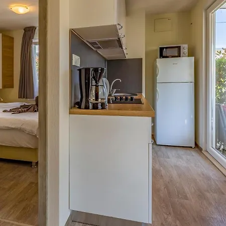 Guest house Mobile Rojnic 3*