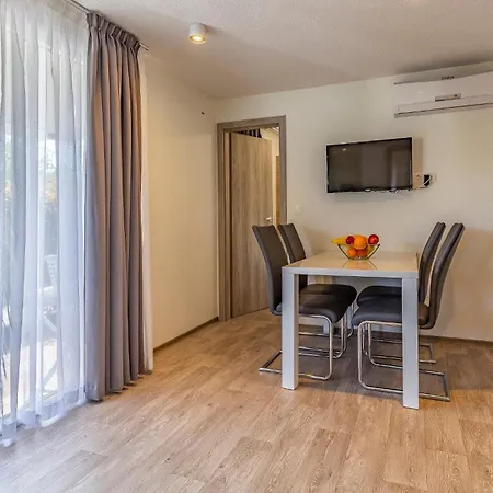 Mobile Rojnic 3* Banjole