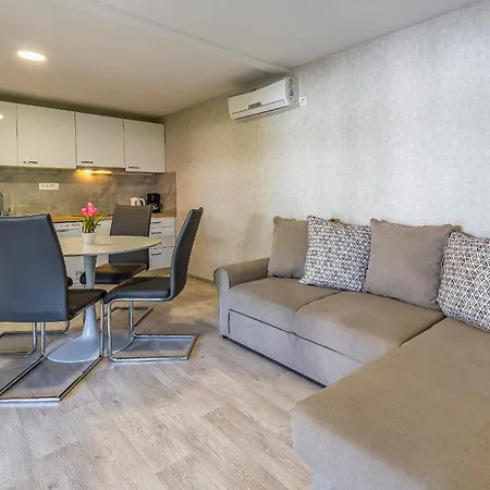 Mobile Rojnic Guest house Banjole