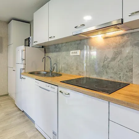 Mobile Rojnic Guest house