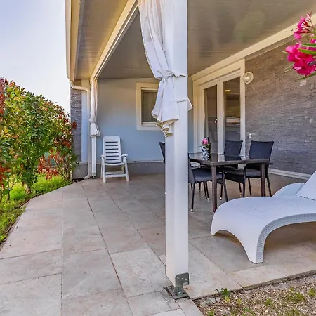 Mobile Rojnic Guest house 3*