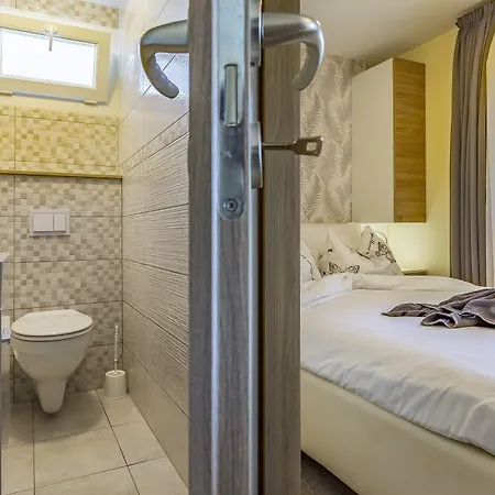 Guest house Mobile Rojnic 3*