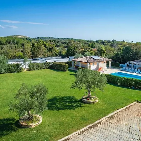 Mobile Rojnic Guest house 3*