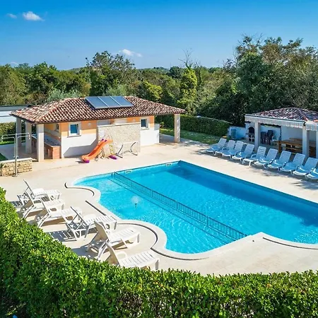 Mobile Rojnic Guest house