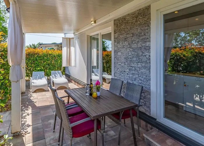 Mobile Rojnic Gostinjska kuća Banjole