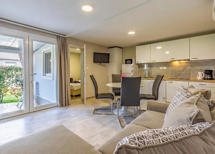 Gostinjska kuća Mobile Rojnic 3*