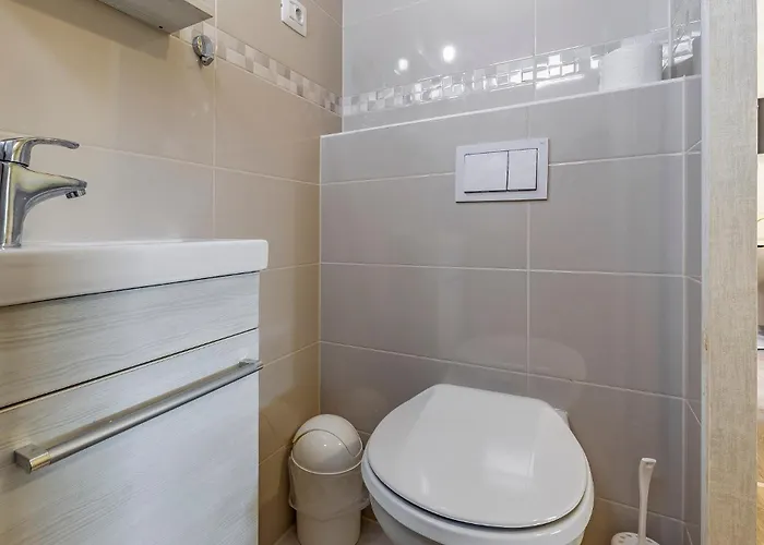 Gostinjska kuća Mobile Rojnic 3*